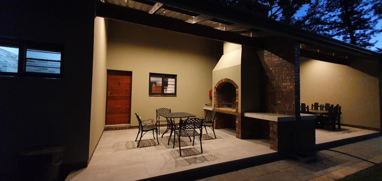 Honeybird Self Catering Accommodation Хлухлуве Экстерьер фото